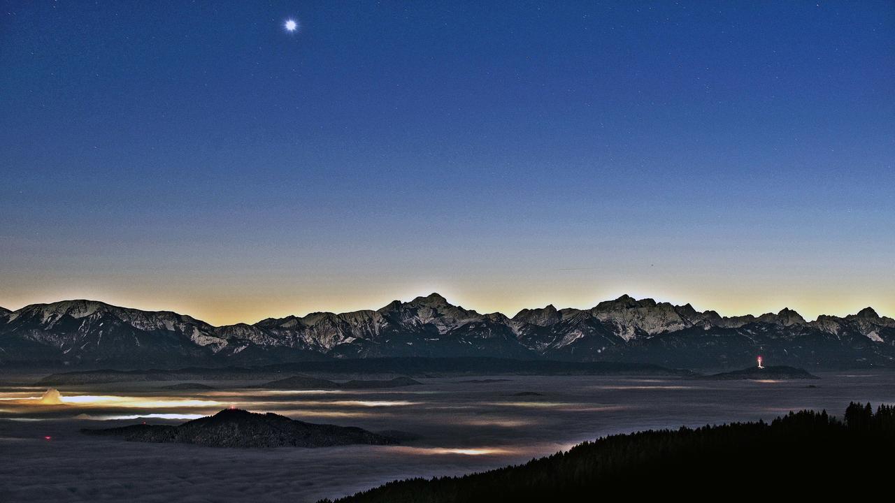 Gipfelhaus Magdalensberg Hotel Санкт Файт ан дер Глан Екстериор снимка